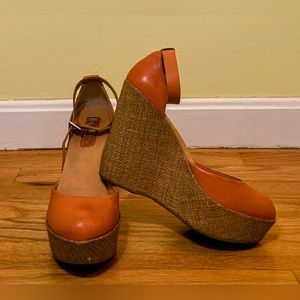 Kork-Ease Korks Leather Round Toe Platform Wedge Heel Orange Paper 7.5